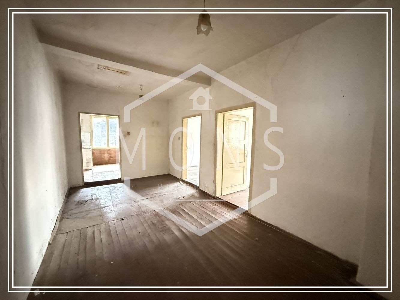 Продава КЪЩА, гр. Севлиево, област Габрово, снимка 2 - Къщи - 53999168