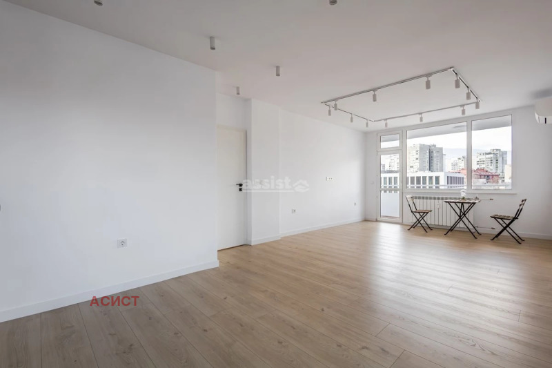 Продава 4-СТАЕН, гр. София, Изгрев, снимка 2 - Апартаменти - 53591644