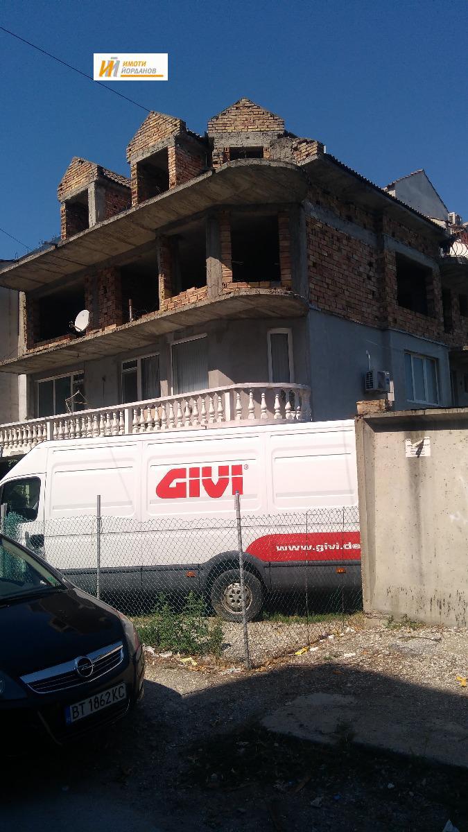 Продава ЕТАЖ ОТ КЪЩА, гр. Горна Оряховица, област Велико Търново, снимка 2 - Етаж от къща - 53741567