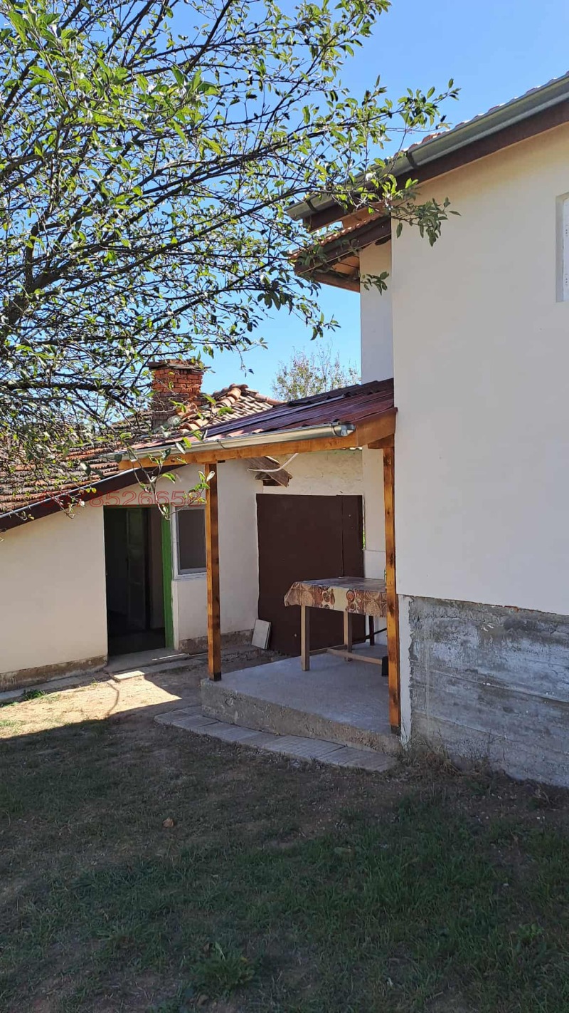 Продава КЪЩА, с. Върбница, област София област, снимка 2 - Къщи - 52490450