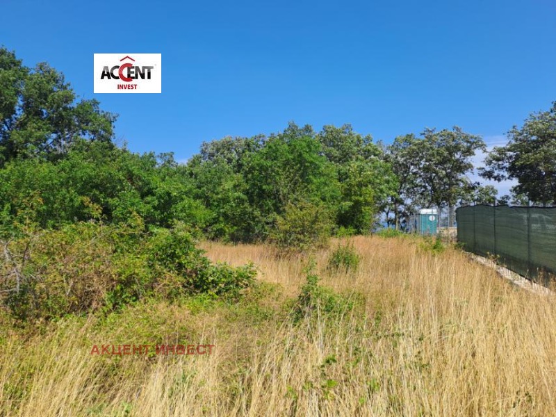 À venda  Trama Varna , m-t Pertchemliiata , 1000 m² | 53068669