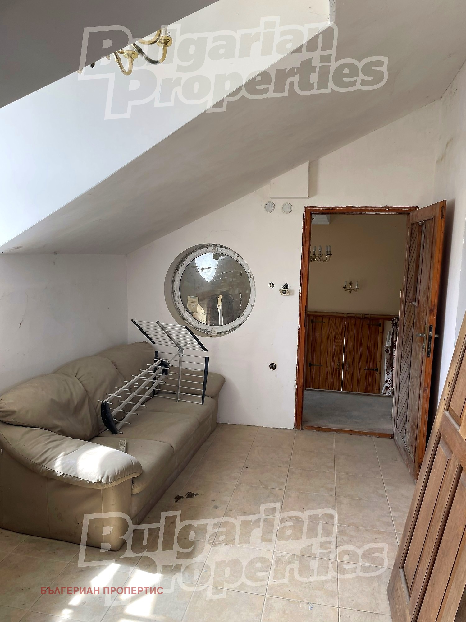 Продава КЪЩА, с. Климентово, област Варна, снимка 7 - Къщи - 53902514