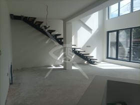 Casa Lozen, Sofia 2