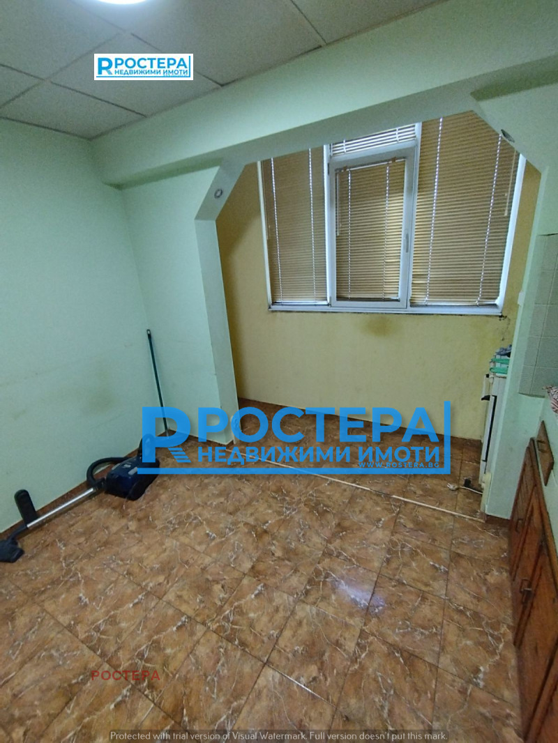 Продава 3-СТАЕН, гр. Търговище, Запад 2, снимка 4 - Апартаменти - 52990558