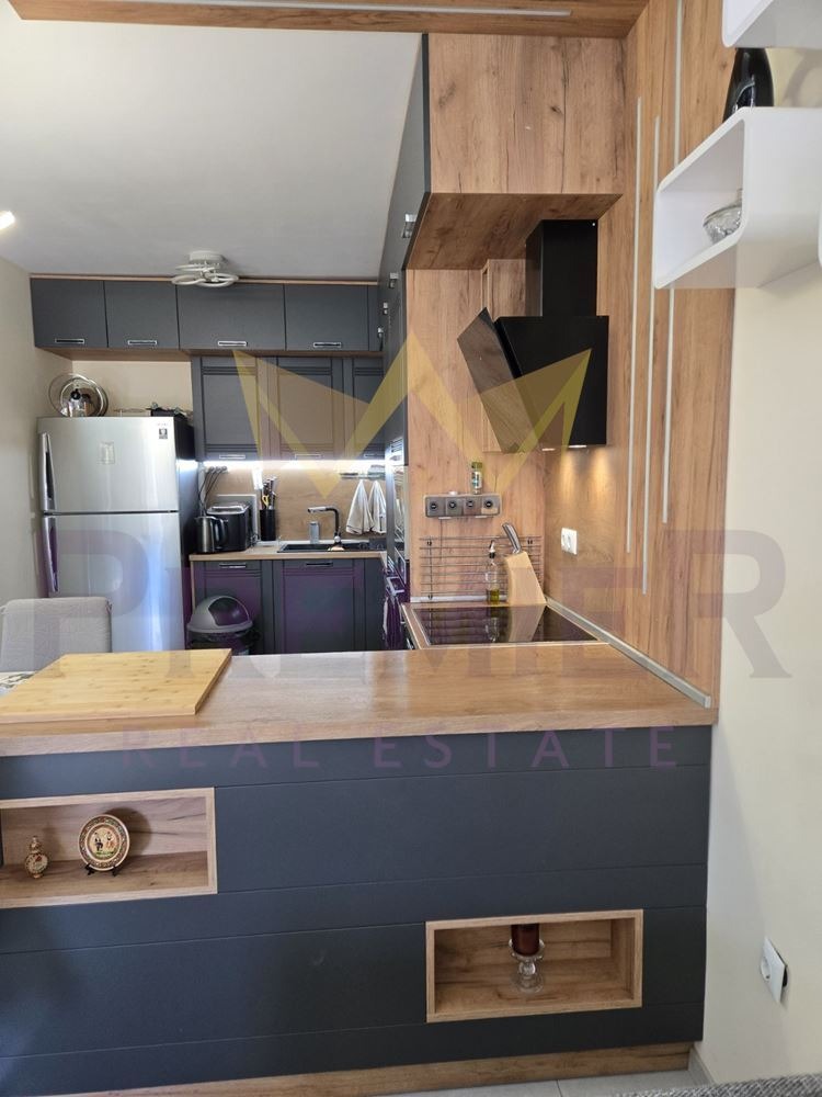 Продава 3-СТАЕН, гр. Варна, Бриз, снимка 2 - Апартаменти - 53009689