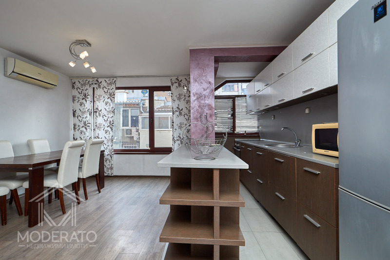 Продава 3-СТАЕН, гр. Бургас, Център, снимка 3 - Апартаменти - 53106548