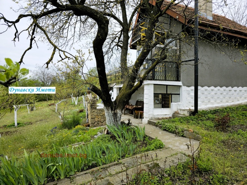 Продава ВИЛА, гр. Русе, в.з. Касева Чешма, снимка 2 - Вили - 53191470