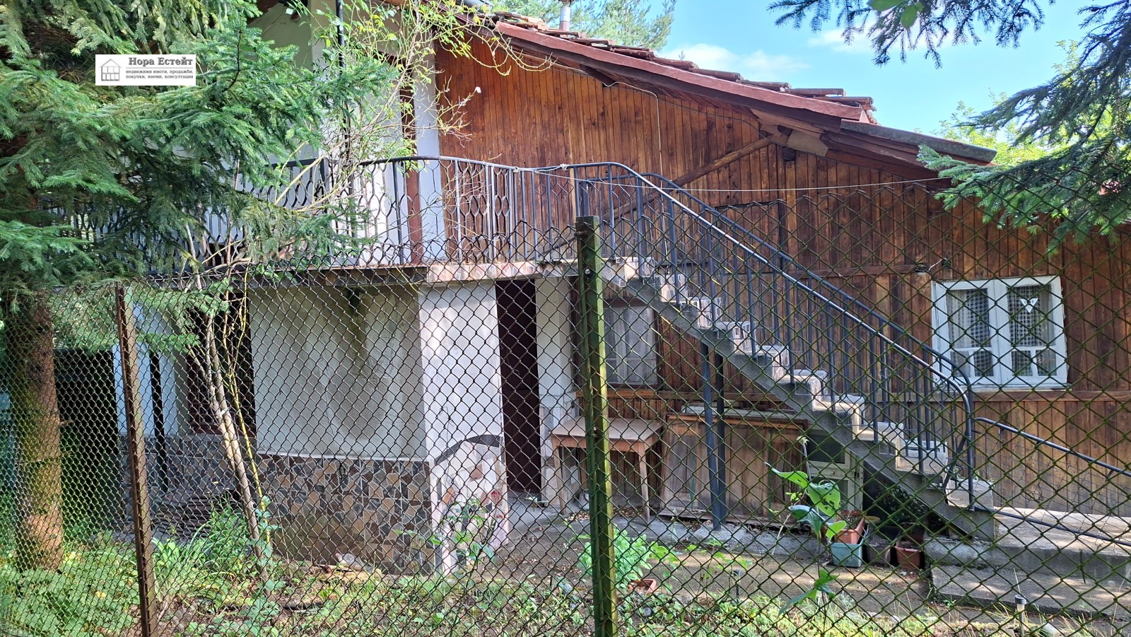 Продава КЪЩА, с. Горни Окол, област София област