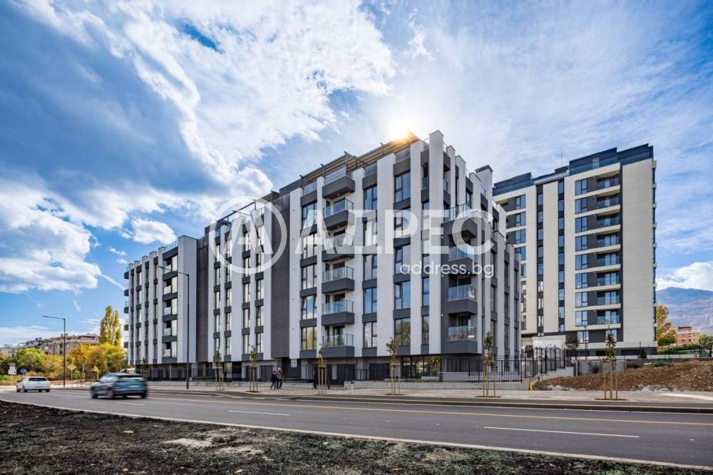 Продава МАГАЗИН, гр. София, Хладилника