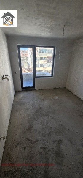 2 slaapkamers Banisjora, Sofia 4