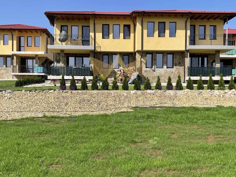 Продава КЪЩА, с. Голица, област Варна, снимка 8 - Къщи - 42244408