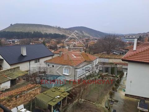 Продава  Къща област Варна , гр. Белослав , 320 кв.м | 90905474