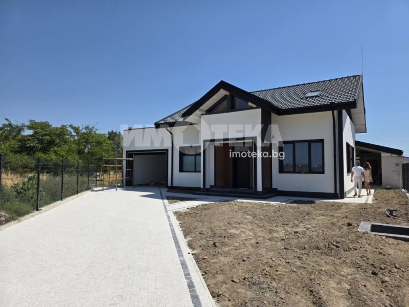 De vânzare  Casa regiunea Plovdiv , Radinovo , 360 mp | 39250067 - imagine [2]