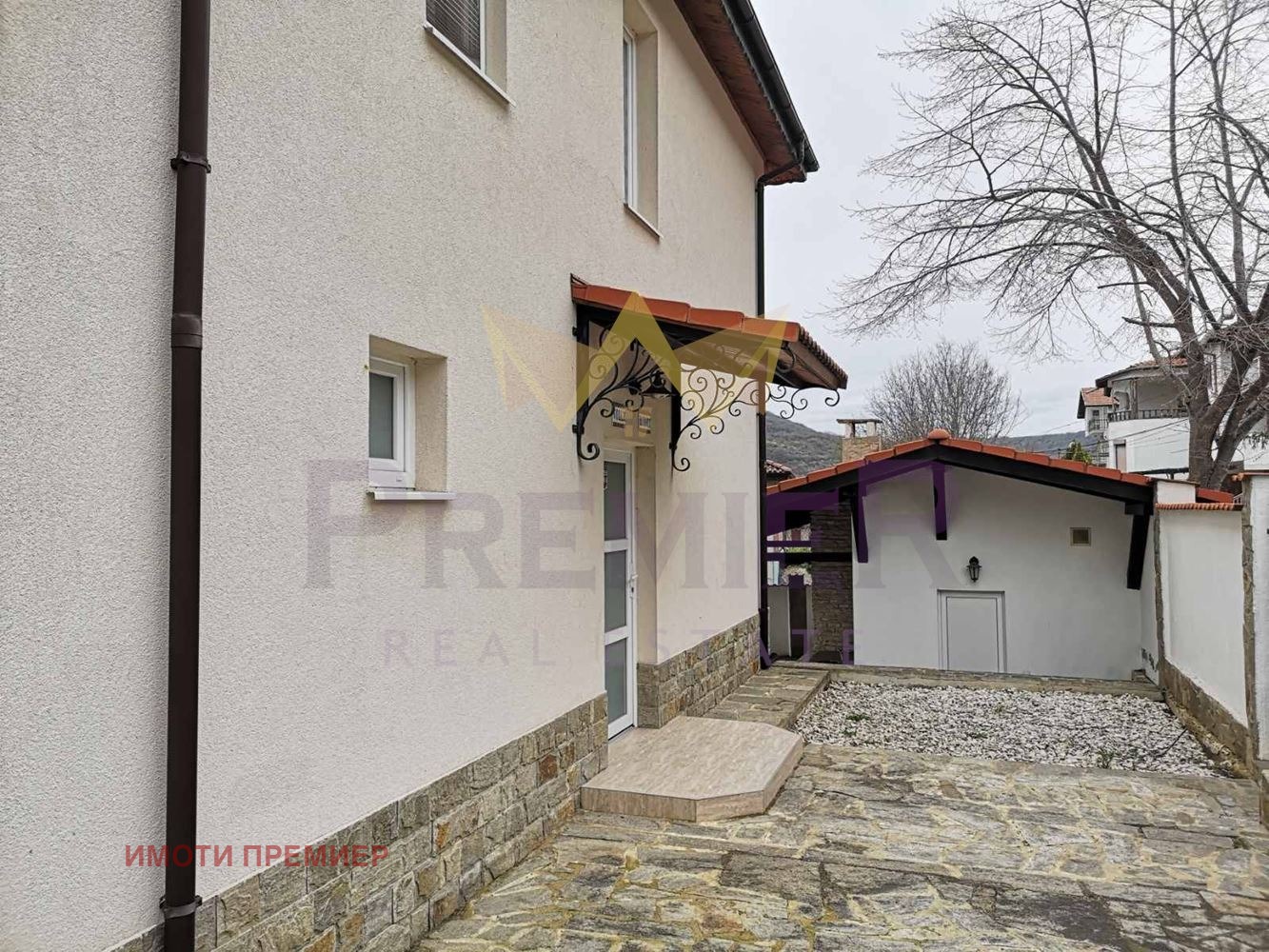 Продава КЪЩА, гр. Балчик, област Добрич, снимка 2 - Къщи - 46423159