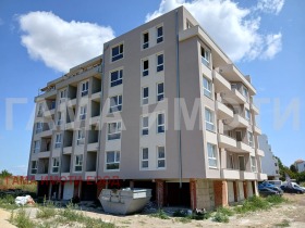 1 sypialnia Pomorie, region Burgas 3