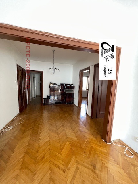 Na prodej  2 ložnice Sofia , Centar , 118 m2 | 54510067 - obraz [3]