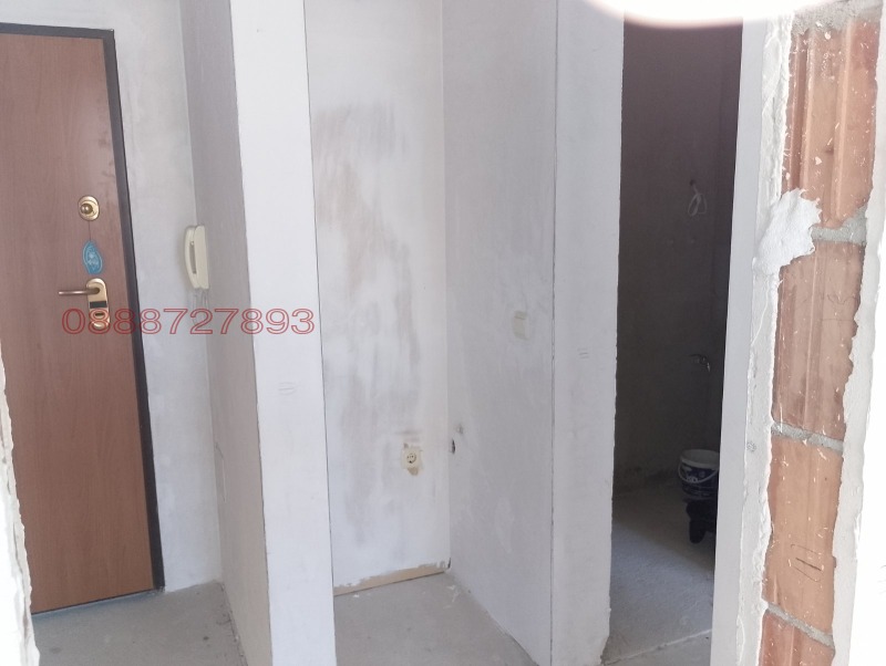 Продава  3-стаен град Варна , Левски 1 , 86 кв.м | 72677734 - изображение [2]