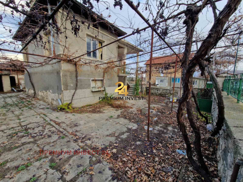 Продава КЪЩА, с. Варвара, област Пазарджик, снимка 2 - Къщи - 49192069