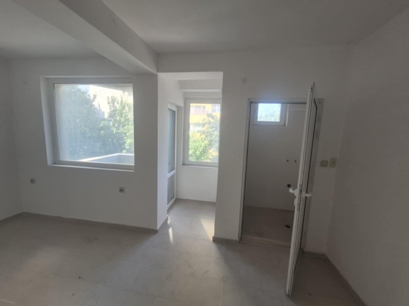 Продава БИЗНЕС ИМОТ, гр. Плевен, Широк център, снимка 2 - Други - 52500116