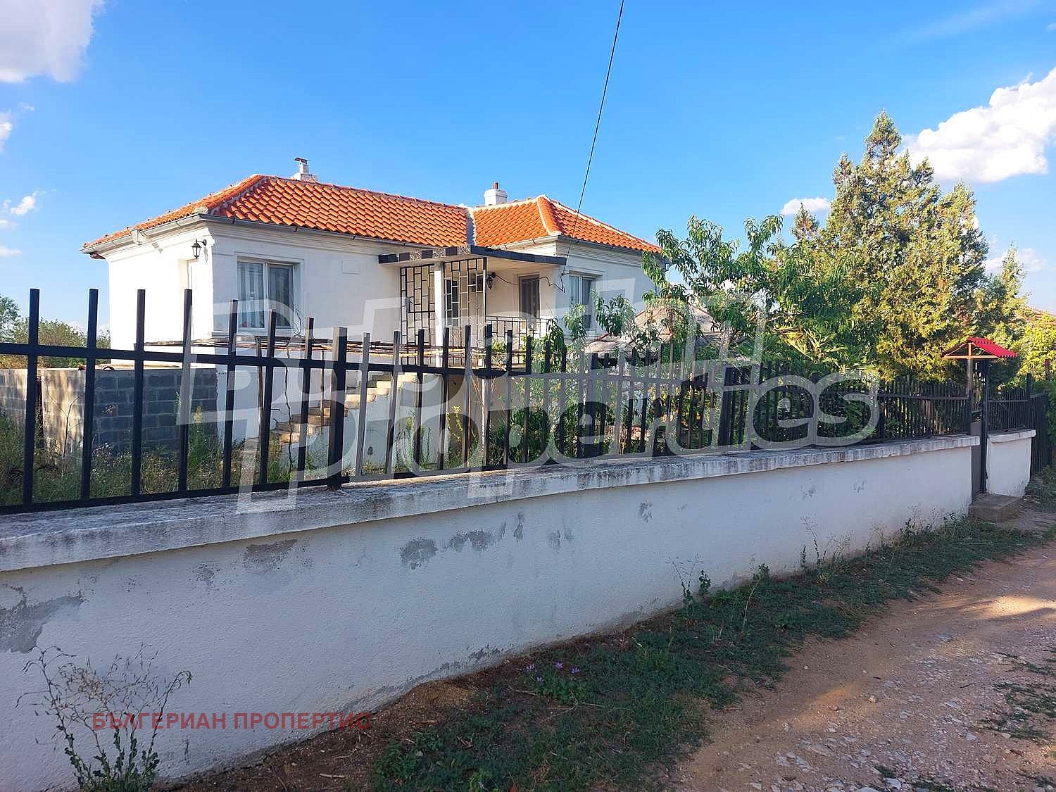 Продава КЪЩА, с. Лесово, област Ямбол, снимка 6 - Къщи - 46684326