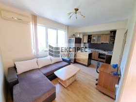 1 bedroom k.k. Zlatni pyasatsi, Varna