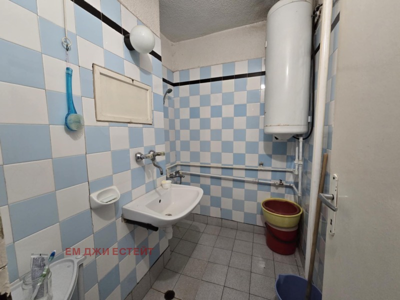 Zu verkaufen  1 Schlafzimmer Sofia , Lagera , 60 qm | 78064934 - Bild [6]