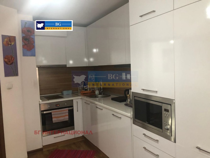 Продава 3-СТАЕН, гр. Бургас, Възраждане, снимка 2 - Апартаменти - 51093045