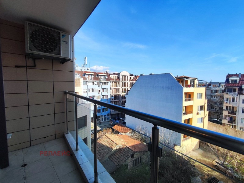 Продава 3-СТАЕН, гр. Варна, Център, снимка 11 - Апартаменти - 52693013