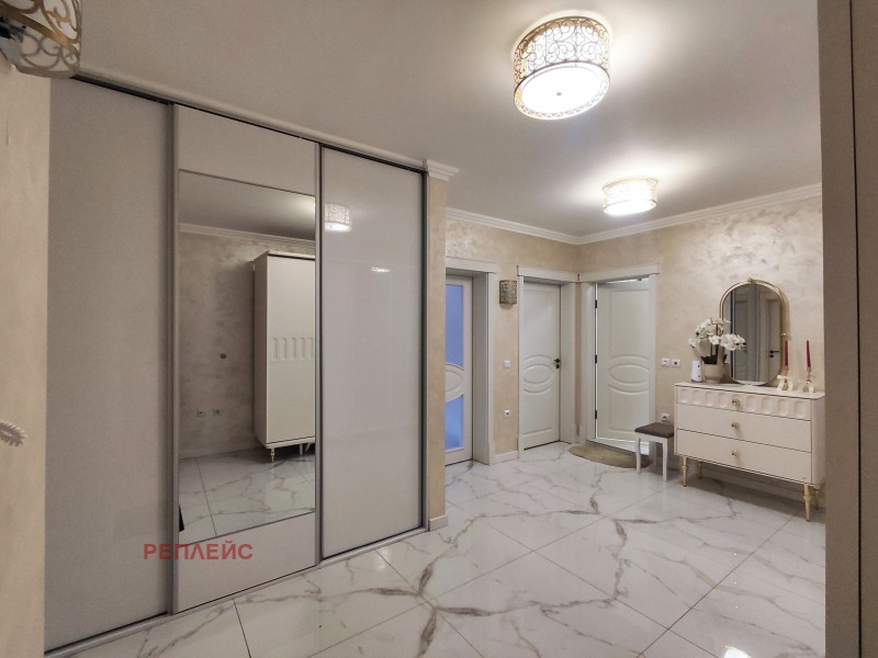 Продава 3-СТАЕН, гр. Варна, Център, снимка 16 - Апартаменти - 52693013