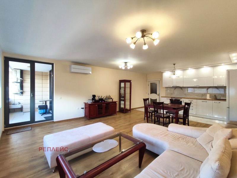 Продава 3-СТАЕН, гр. Варна, Център, снимка 3 - Апартаменти - 52693013