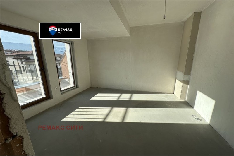 Продава КЪЩА, гр. София, м-т Детски град, снимка 13 - Къщи - 53269155