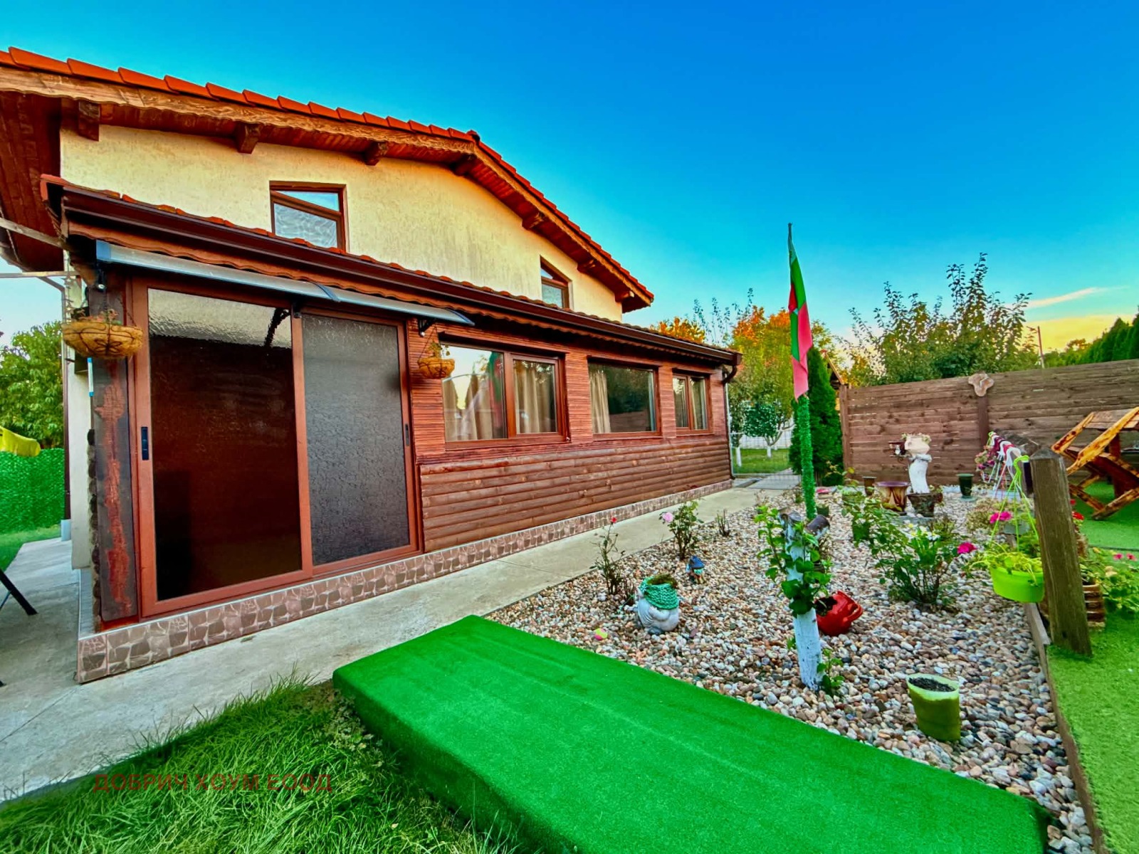 Продава КЪЩА, с. Паскалево, област Добрич, снимка 2 - Къщи - 56368034