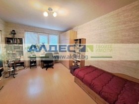 2 Schlafzimmer Zona B-18, Sofia 7