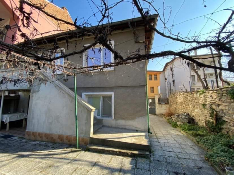 Продава  Къща област Пловдив , гр. Асеновград , 340 кв.м | 71268187