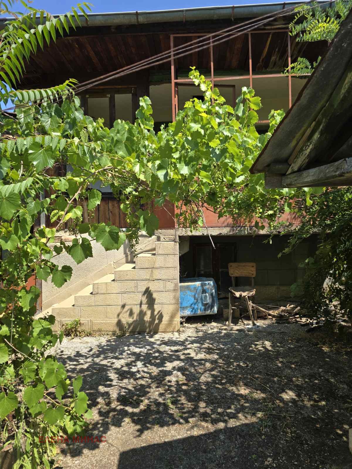 Продава КЪЩА, с. Ивански, област Шумен, снимка 2 - Къщи - 50984447