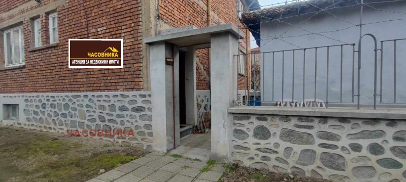 Продава КЪЩА в град Пазарджик, Център - 249 кв.м / 230 000 € » 449 840.90 лв., ЧАСОВНИКА