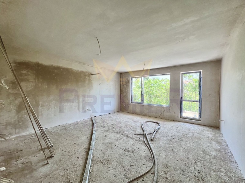 Продава 3-СТАЕН, гр. Варна, Център, снимка 2 - Апартаменти - 53112321