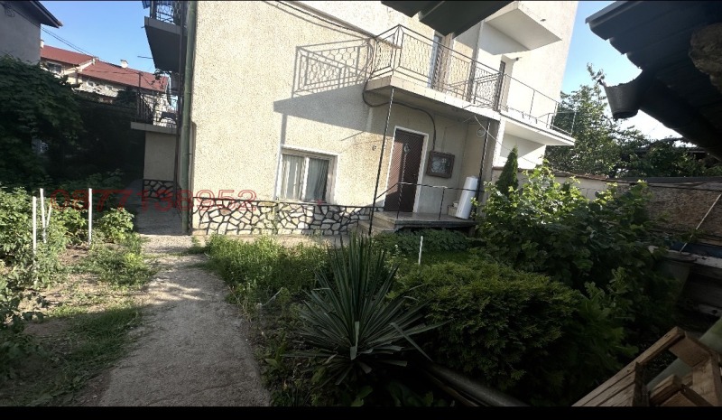 Продава ЕТАЖ ОТ КЪЩА, гр. София, област София-град, снимка 4 - Етаж от къща - 53527545