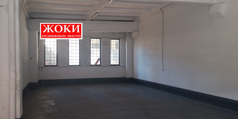 Продаја  Индустријска зграда Перник , Мошино , 2432 м2 | 67280277 - слика [11]