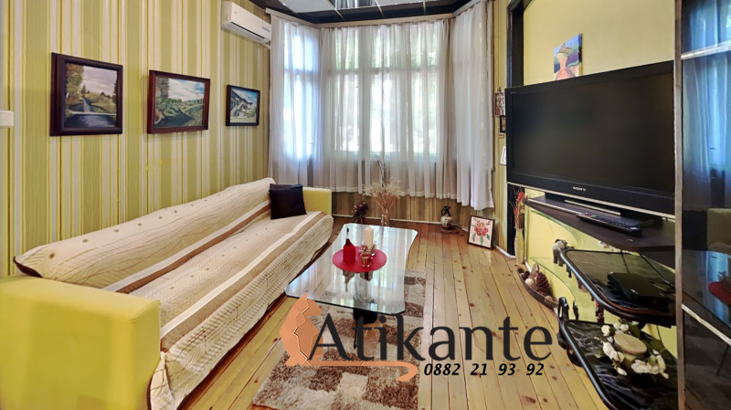 Te koop  3 slaapkamers Sofia , Tsentar , 130 m² | 75447920 - afbeelding [2]