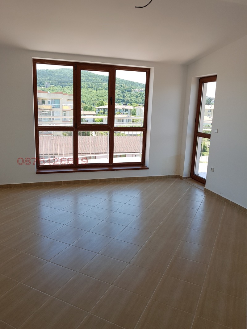 Продава 4-СТАЕН, гр. Балчик, област Добрич, снимка 3 - Апартаменти - 52827353