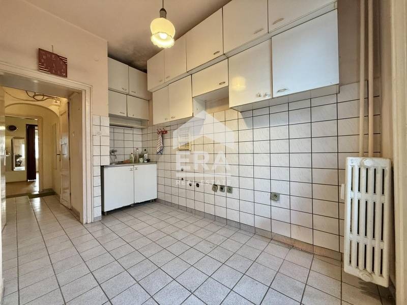 Продава МНОГОСТАЕН, гр. София, Център, снимка 10 - Апартаменти - 54837830