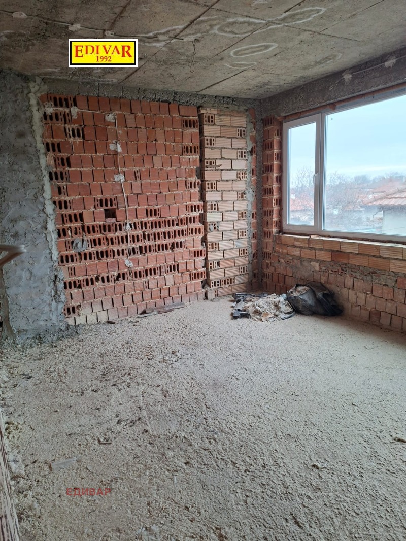 Продава ЕТАЖ ОТ КЪЩА, гр. Каварна, област Добрич, снимка 5 - Етаж от къща - 53505423