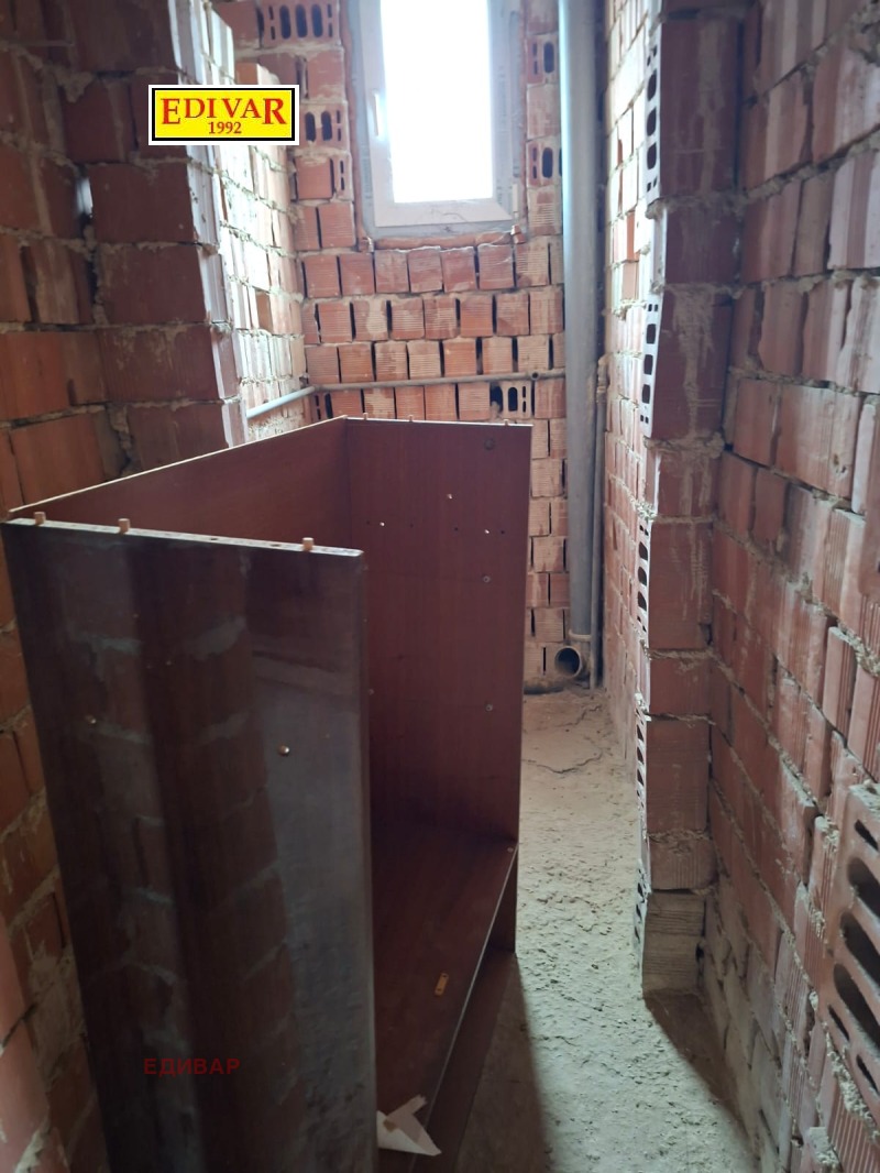 Продава ЕТАЖ ОТ КЪЩА, гр. Каварна, област Добрич, снимка 3 - Етаж от къща - 53505423