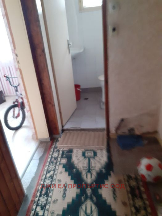 Продава КЪЩА, гр. Перник, Клепало, снимка 4 - Къщи - 54560924