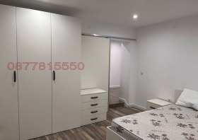 Продава  Етаж от къща, гр. Радомир