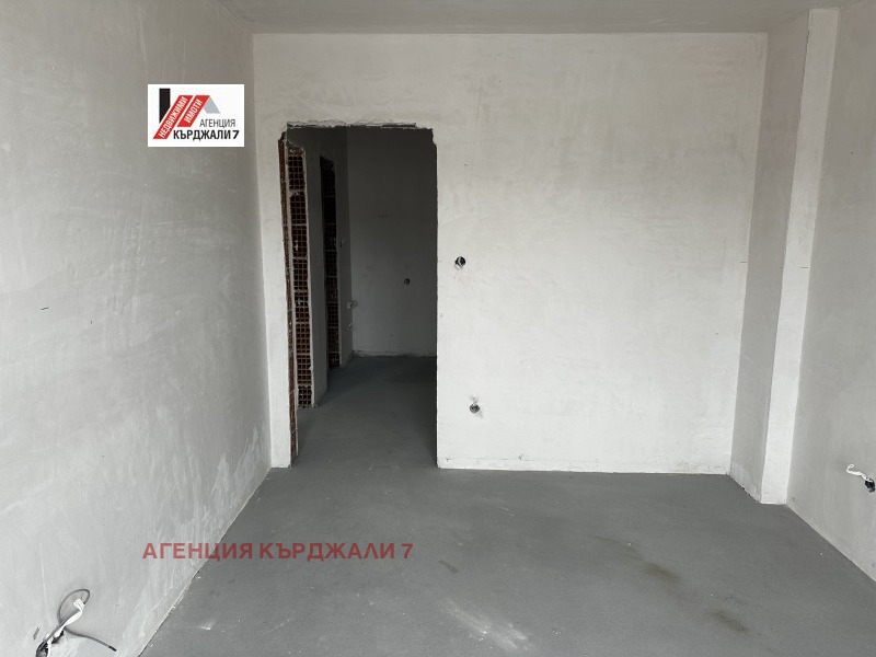 À venda  2 quartos Kardjali , Vazrojdenci , 118 m² | 16567189 - imagem [4]