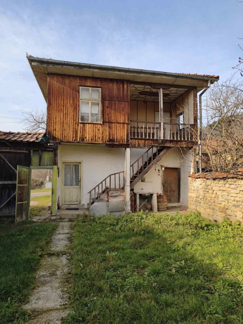 Продава КЪЩА, с. Орешак, област Ловеч, снимка 4 - Къщи - 52864828