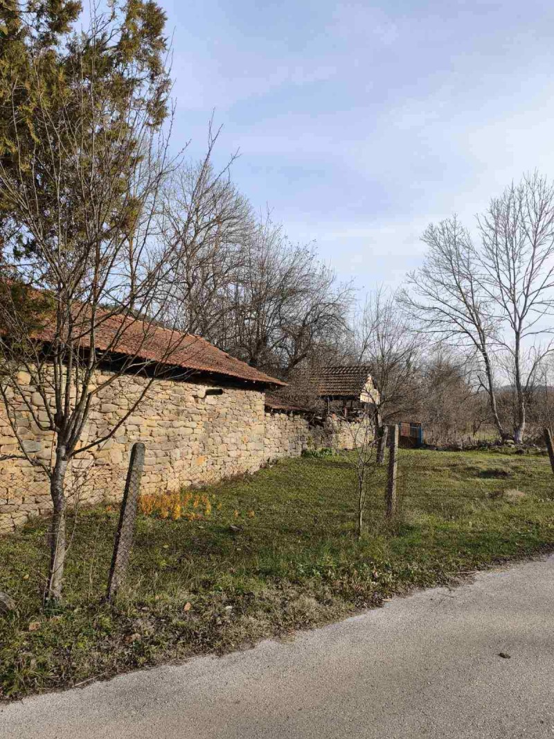 Продава КЪЩА, с. Орешак, област Ловеч, снимка 5 - Къщи - 52864828