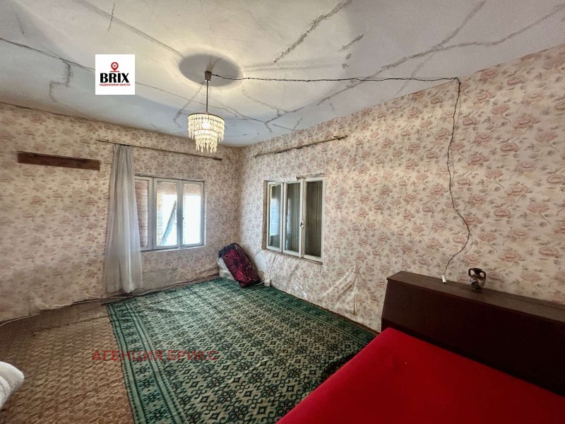 Продава КЪЩА, с. Мечка, област Русе, снимка 15 - Къщи - 53188699